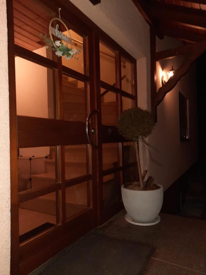 Casa Bianca Souterrain Apartment คัปเพล-กราเฟินเฮาเซน ภายนอก รูปภาพ